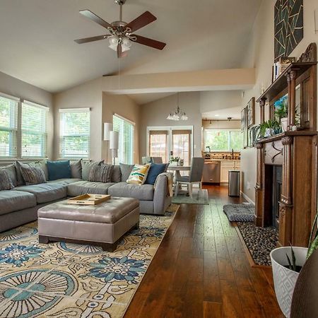 Comfortable, Family And Business Friendly 2Bd/2Ba House In North Austin Exterior photo