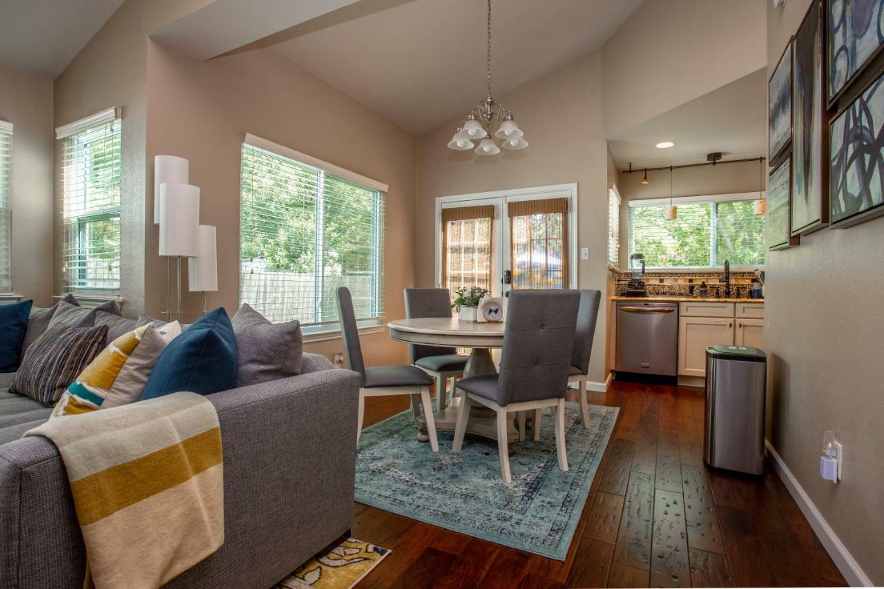 Comfortable, Family And Business Friendly 2Bd/2Ba House In North Austin Exterior photo