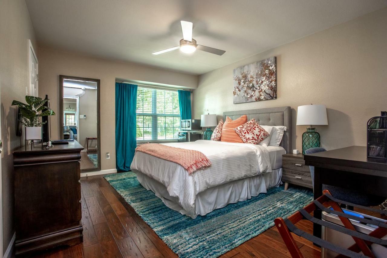 Comfortable, Family And Business Friendly 2Bd/2Ba House In North Austin Exterior photo