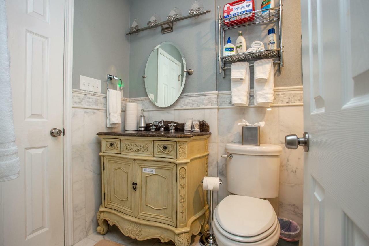 Comfortable, Family And Business Friendly 2Bd/2Ba House In North Austin Exterior photo